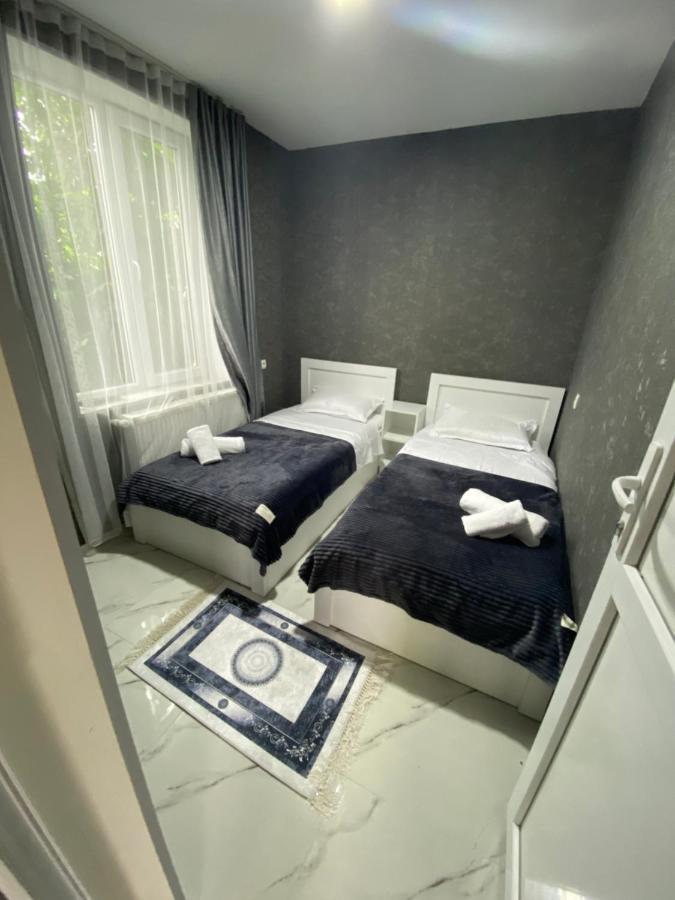 Buo'S Guest House 博尔若米 外观 照片