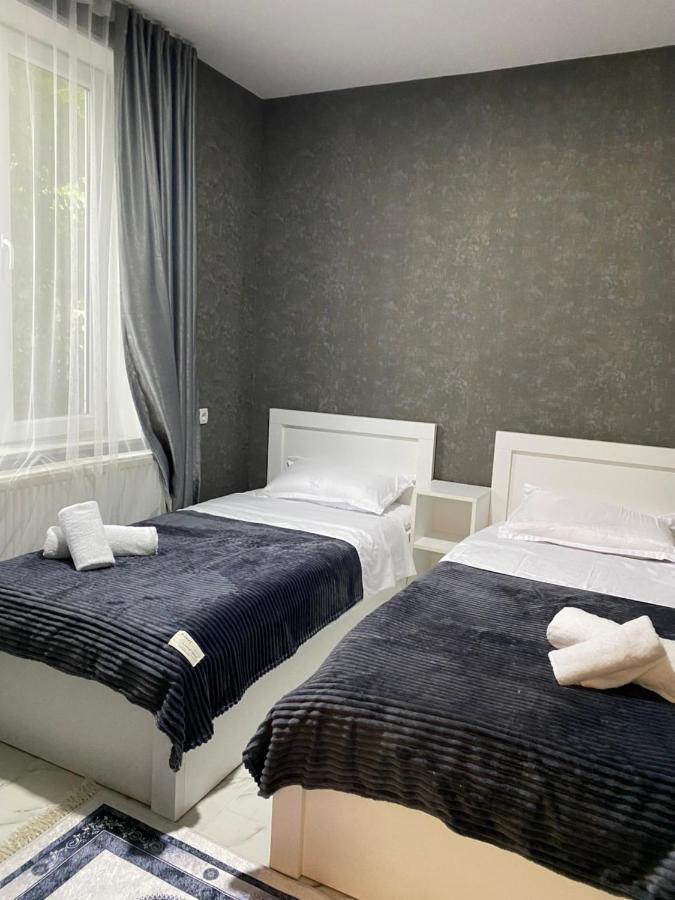 Buo'S Guest House 博尔若米 外观 照片
